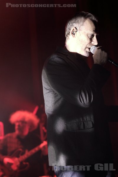 THE JESUS AND MARY CHAIN - 2021-12-05 - PARIS - Le Bataclan - 